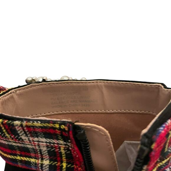 BETSEY JOHNSON Idris Dress Heel Ankle Booties Black Red Multi Plaid Sz 8.5M New - Picture 5 of 16